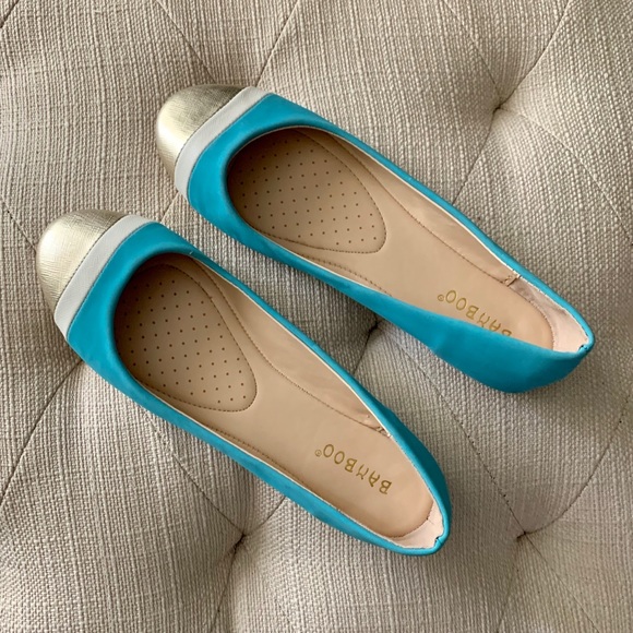 Bamboo Clore Turquoise, White & Gold Flats Size 8 - Picture 4 of 6